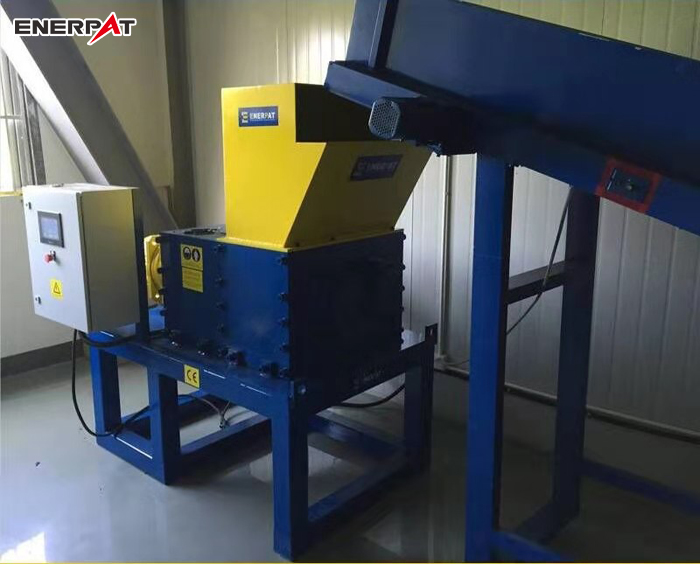 上海硬盤破碎機現場圖