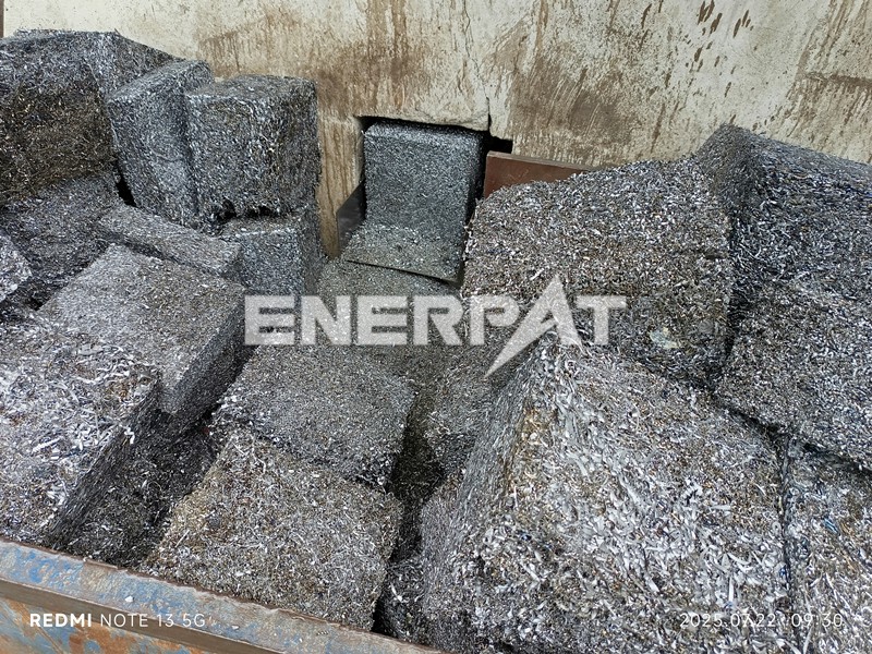 鐵屑?jí)簤K機(jī)