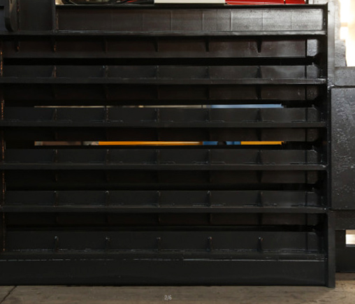 半自動臥式打包機