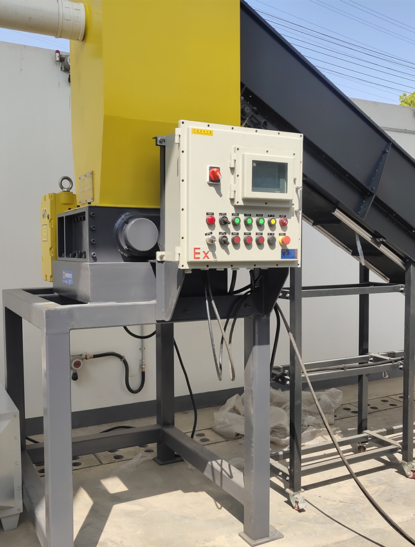 醫(yī)療垃圾破碎機(jī)