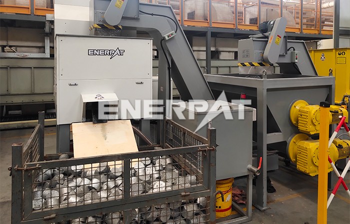 數控加工機床鋁屑壓餅機