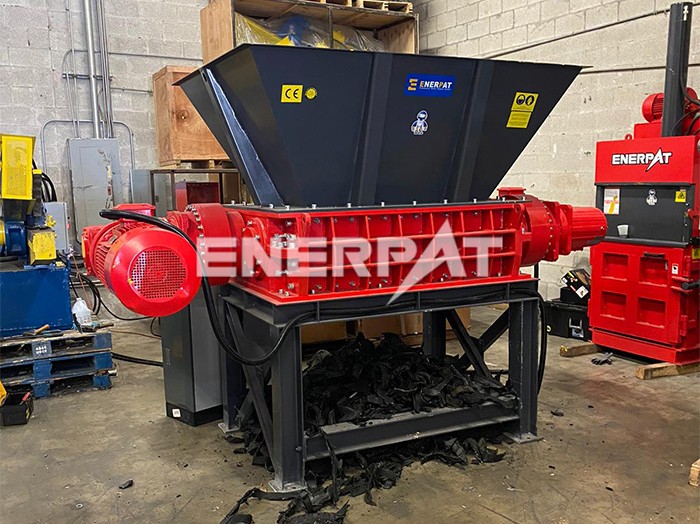 皮革邊角料破碎機(jī)