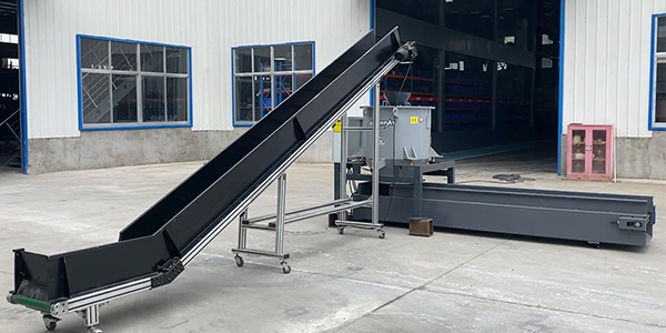 機加工切削油殘留如何處理？看鋁屑甩油機大展身手